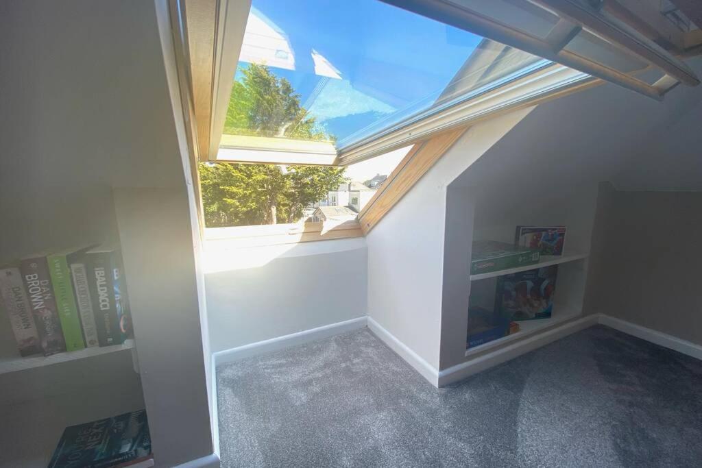 Spacious 2 Bed Apt Sleeps 4 Near Bournemouth Beach Esterno foto