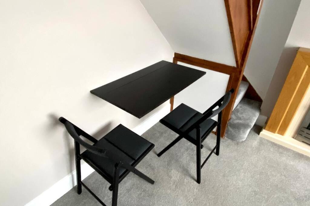 Spacious 2 Bed Apt Sleeps 4 Near Bournemouth Beach Esterno foto